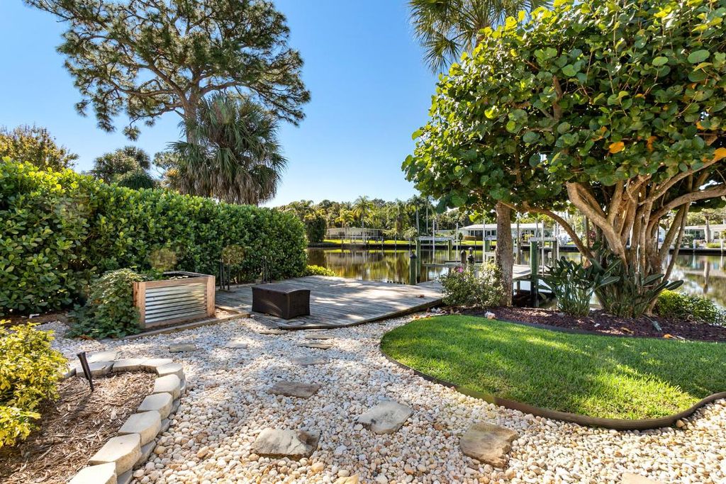 Photo of 1282 SW Pelican Crescent, Palm City, FL 34990 (MLS # R11059029)