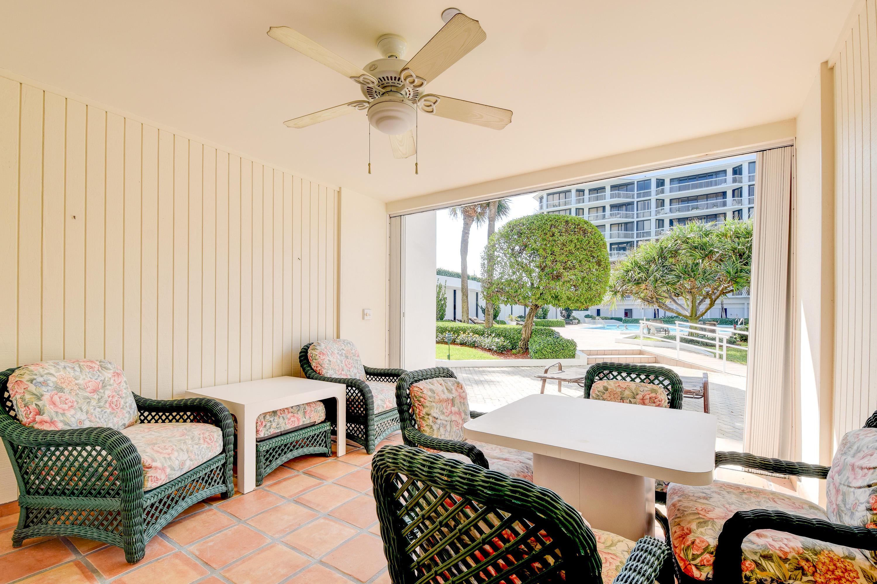 TWENTY ONE HUNDRED CONDO - Residential