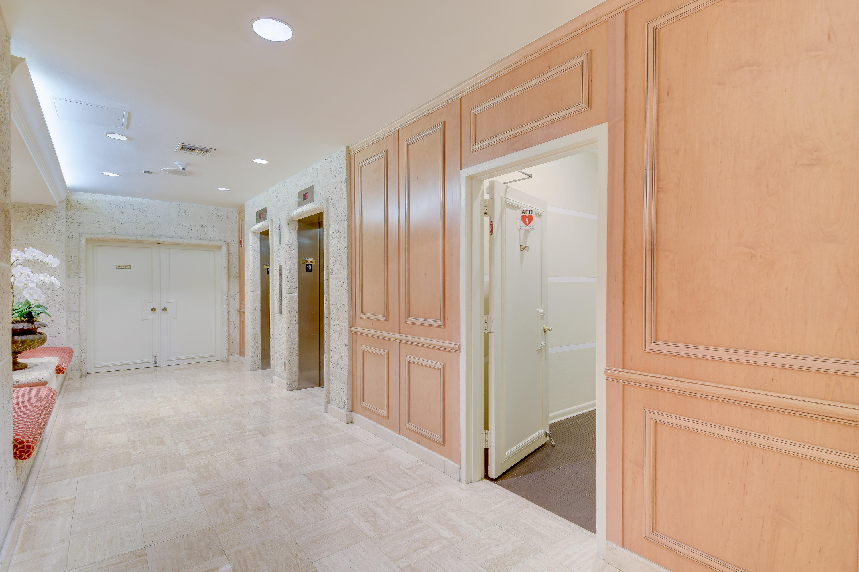 TWENTY ONE HUNDRED CONDO - Residential