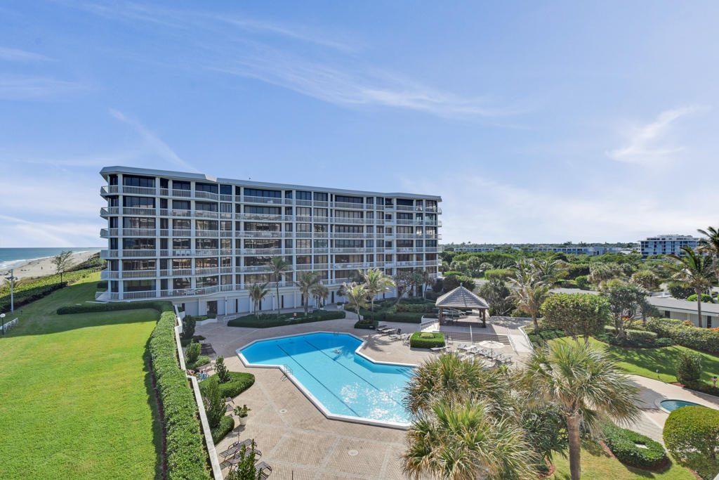 TWENTY ONE HUNDRED CONDO - Residential