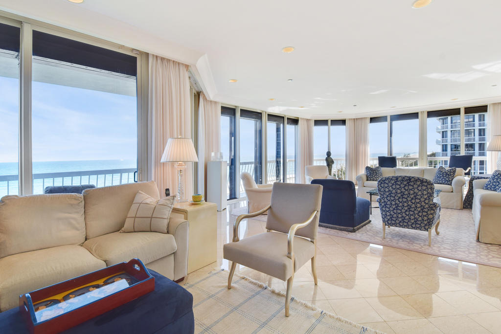 TWENTY ONE HUNDRED CONDO - Residential