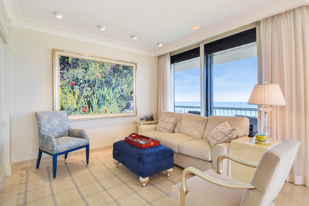 TWENTY ONE HUNDRED CONDO - Residential