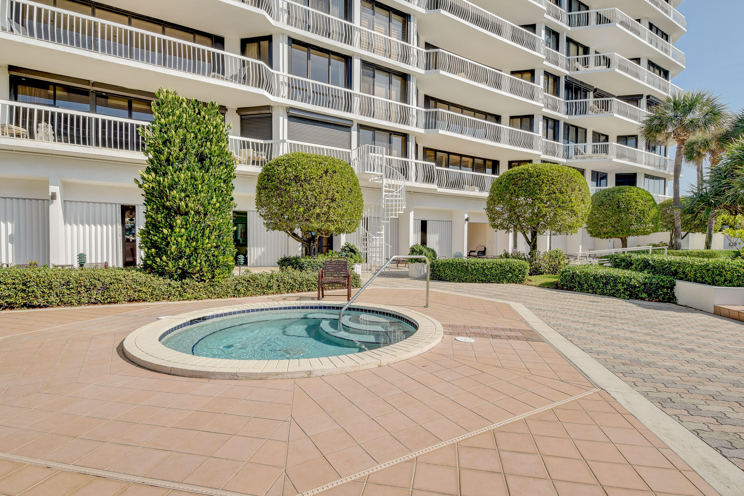 TWENTY ONE HUNDRED CONDO - Residential