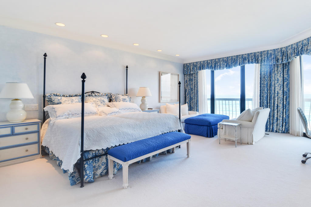 TWENTY ONE HUNDRED CONDO - Residential