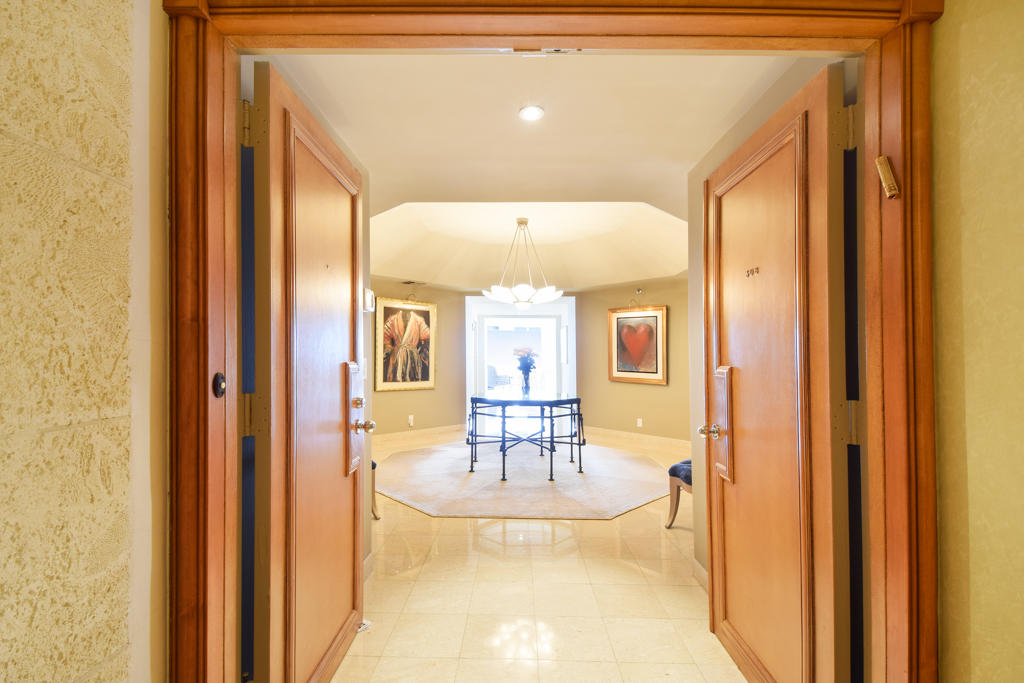 TWENTY ONE HUNDRED CONDO - Residential