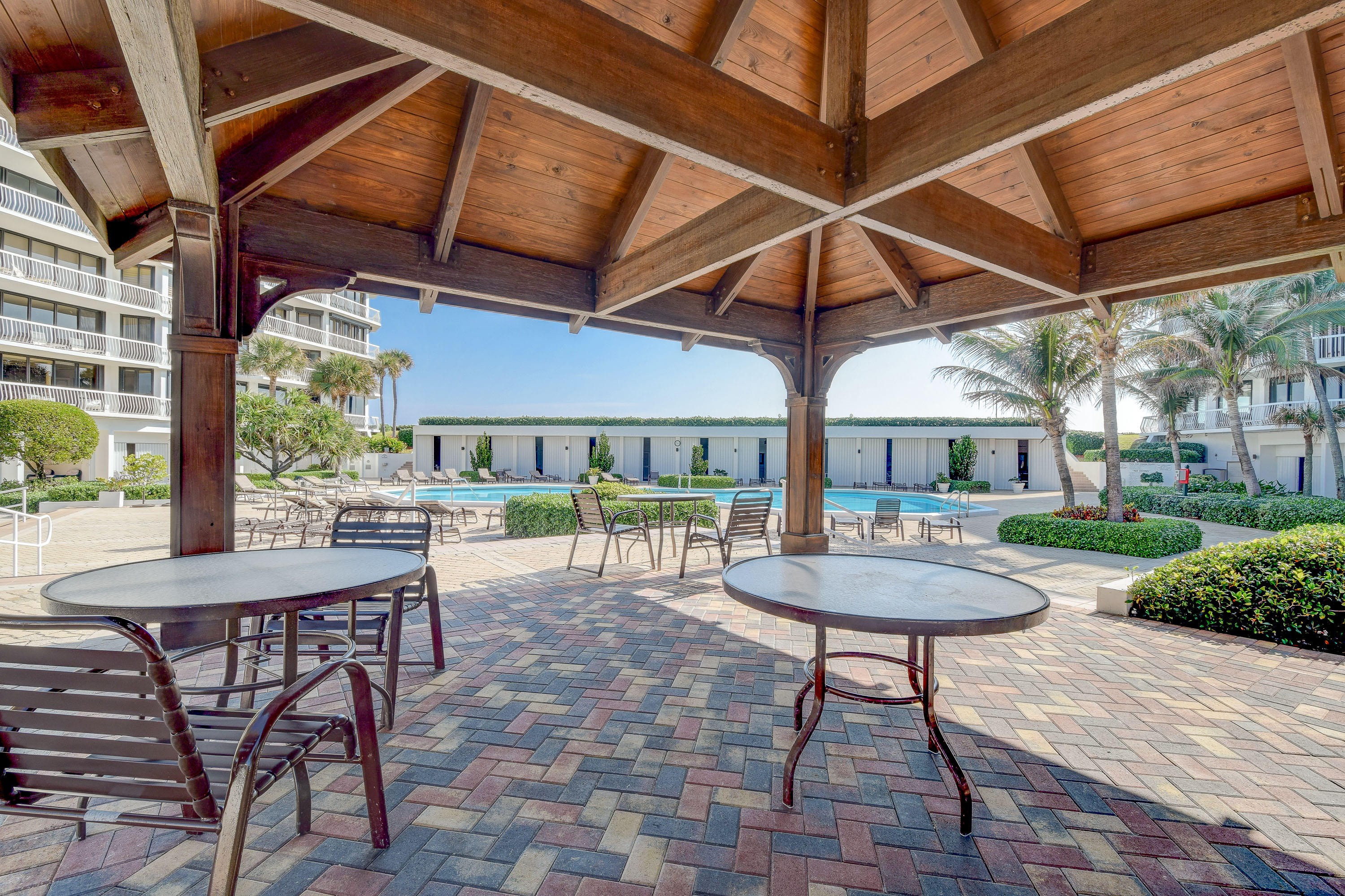 TWENTY ONE HUNDRED CONDO - Residential