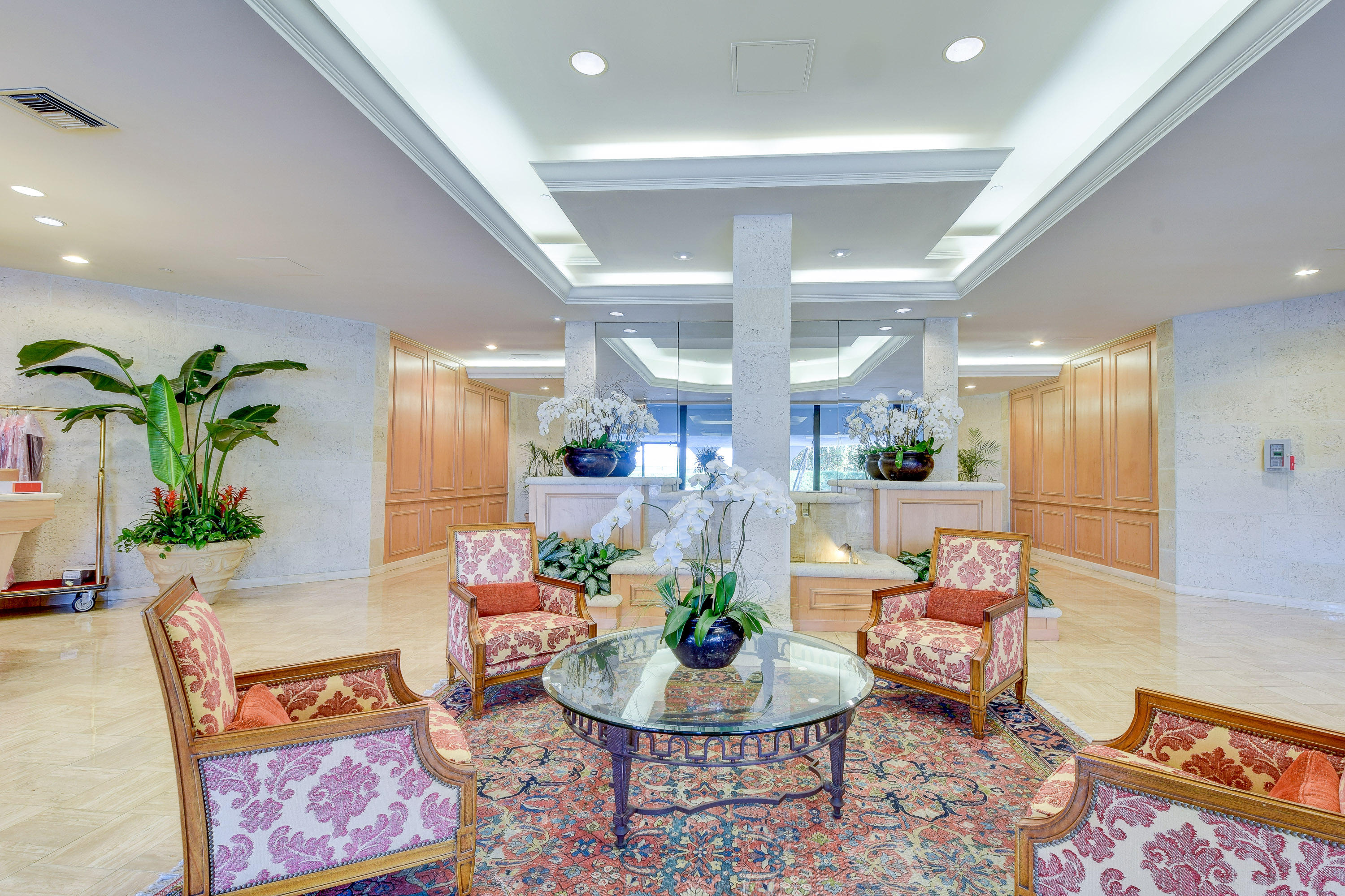 TWENTY ONE HUNDRED CONDO - Residential