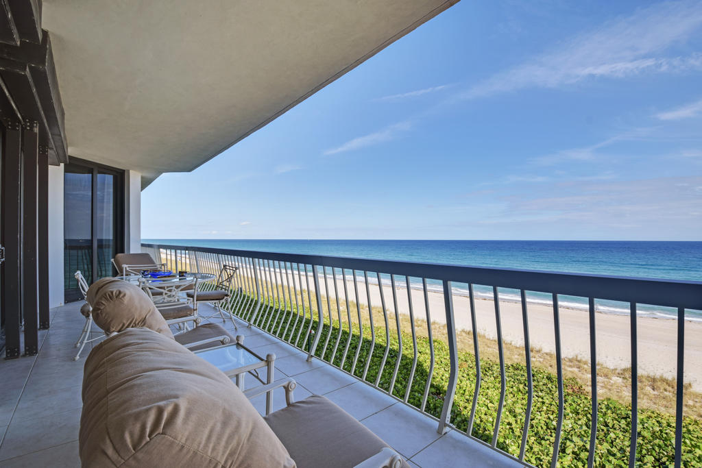 TWENTY ONE HUNDRED CONDO - Residential