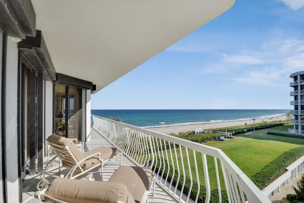 TWENTY ONE HUNDRED CONDO - Residential