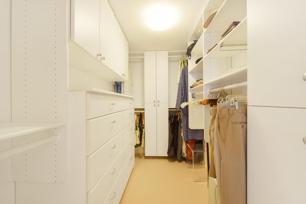 TWENTY ONE HUNDRED CONDO - Residential