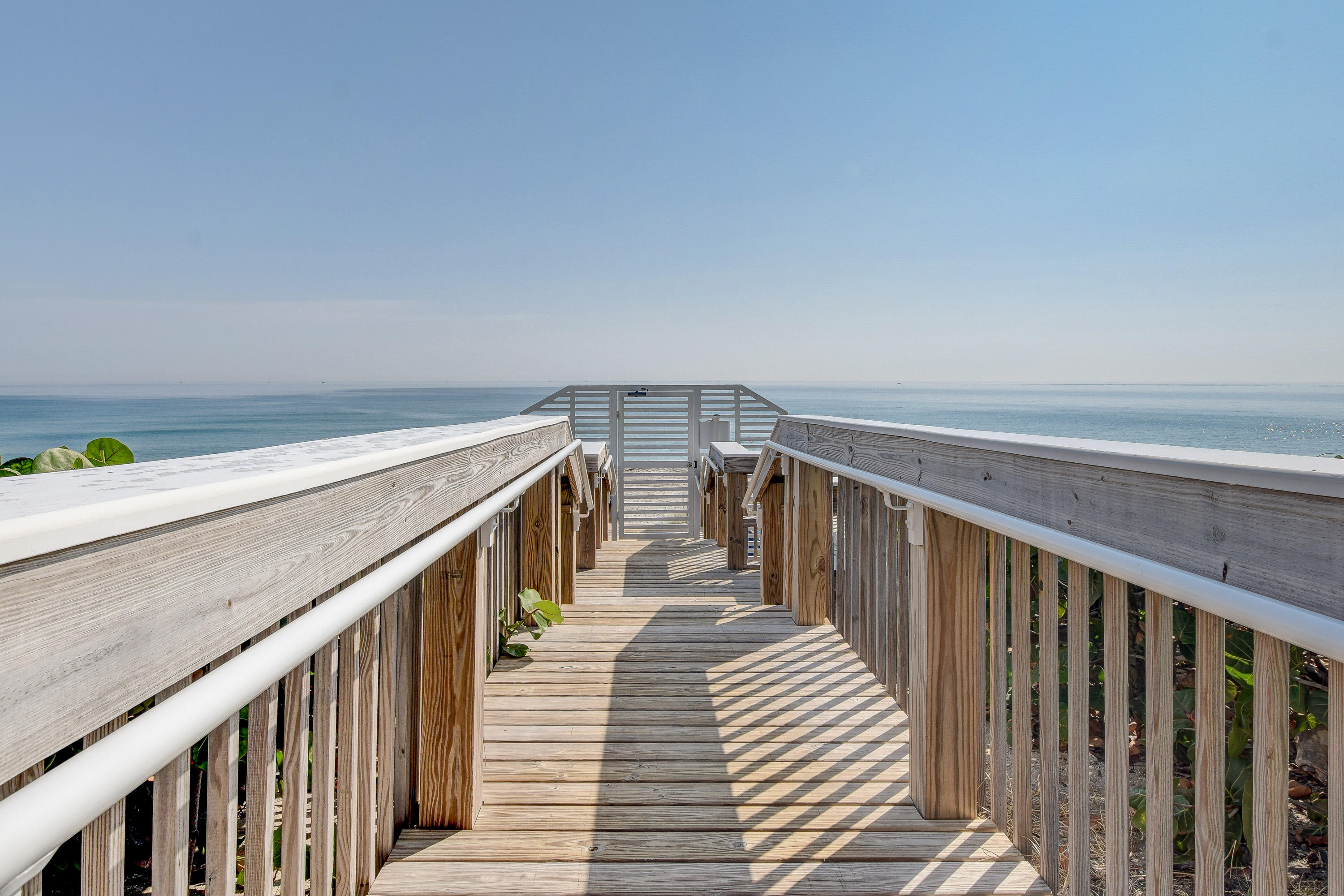 TWENTY ONE HUNDRED CONDO - Residential