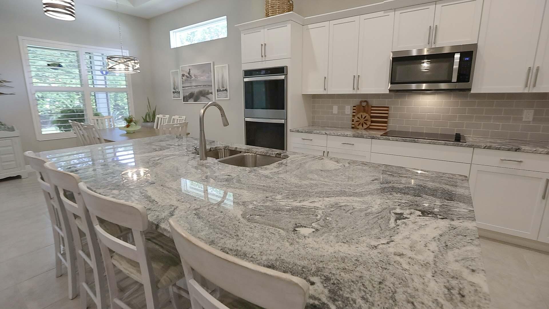 12621 SW Sunrise Lake Terrace