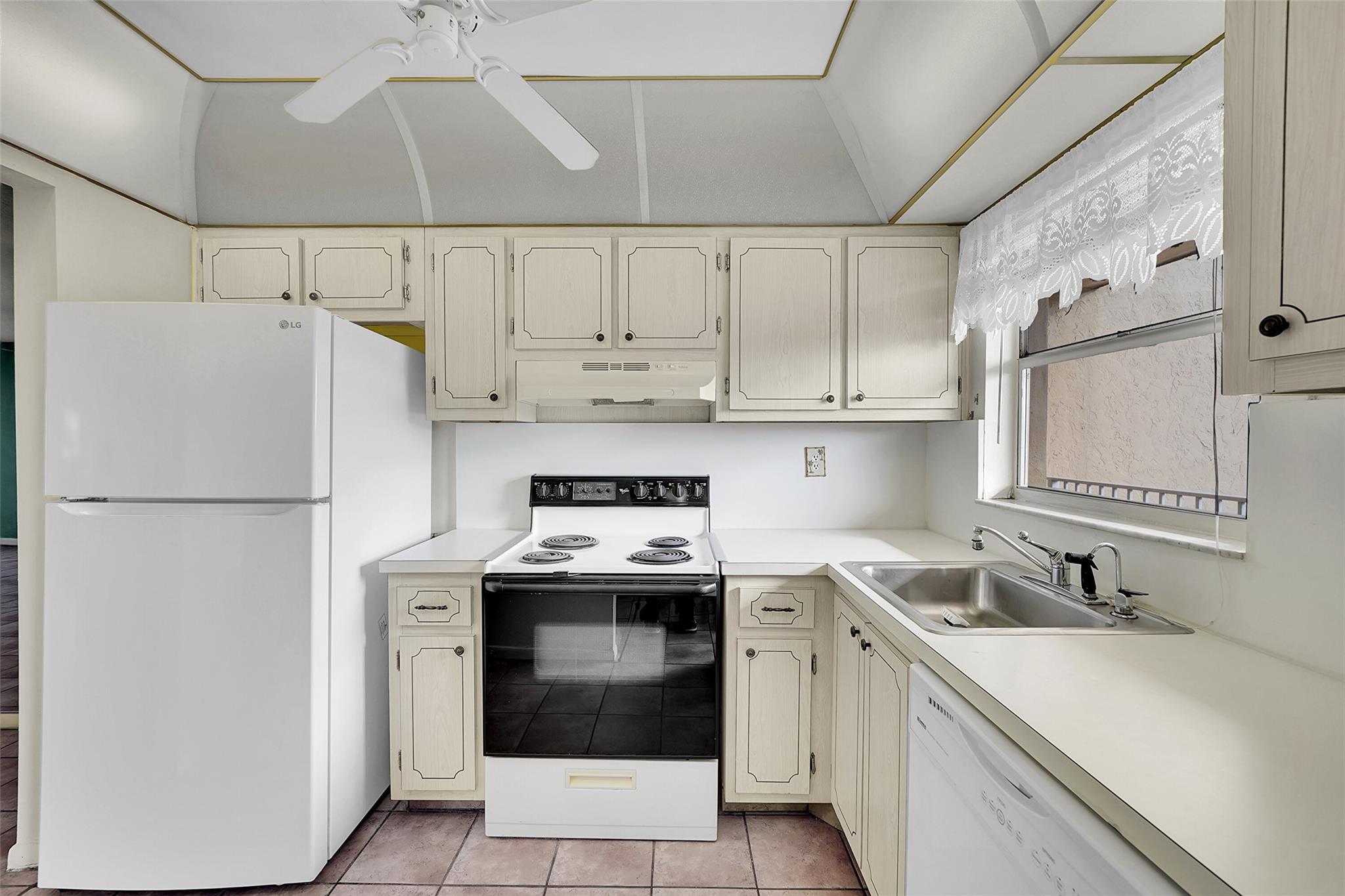 55+ COMMUNITY, THIS TURN KEY READY UNIT IS ON THE 3rd FLOOR, WELL KEPT BUILDING #64. TOP FLOOR, GREAT VIEW FROM PATIO. DESIGNER TILE AND CARPETING IN BEDROOM. NEWER RHEEM WATER HEATER. NEAR CLUBHOUSE YEAR-ROUND HEATED POOL, SAUNA, BILLARD, TENNIS AND PICKLEBALL COURT. PICTURESQUE WATER VIEWS=GREAT SUNSETS AND VIEWS. GREAT VALUE.