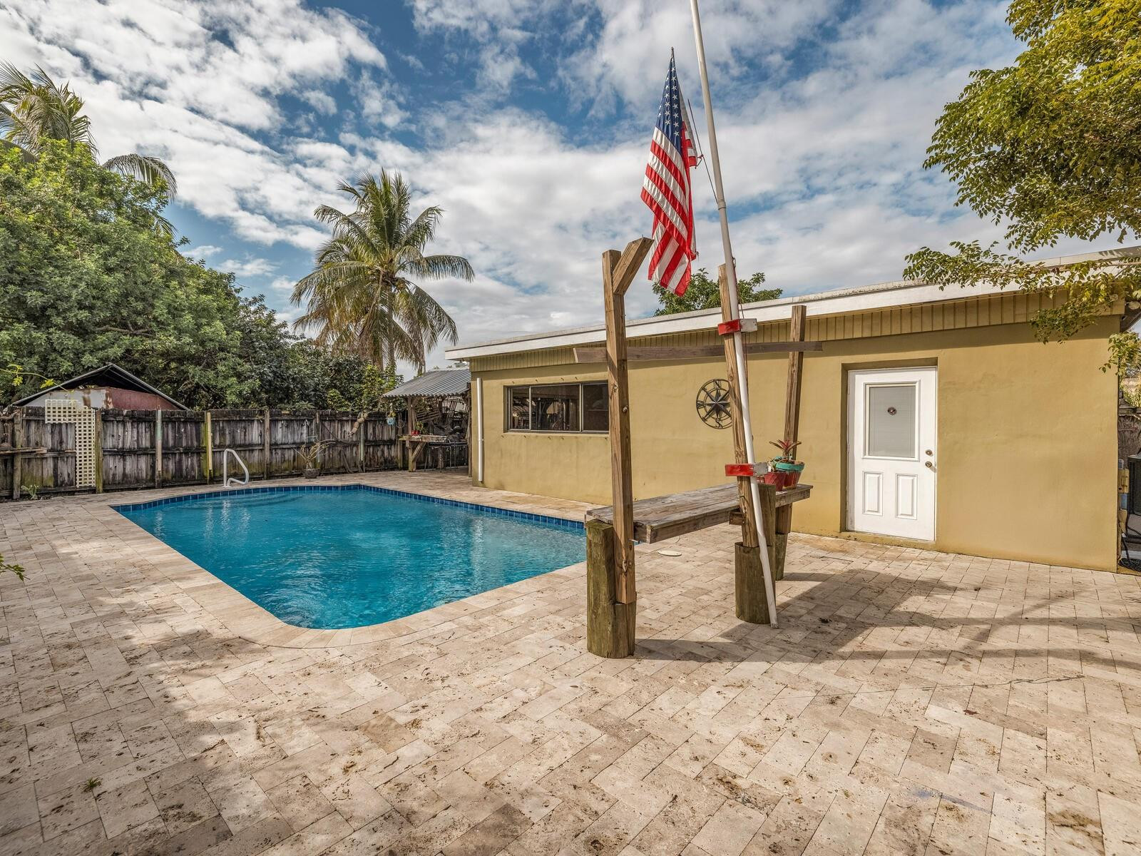 North Andrews Terrace Fir - Residential