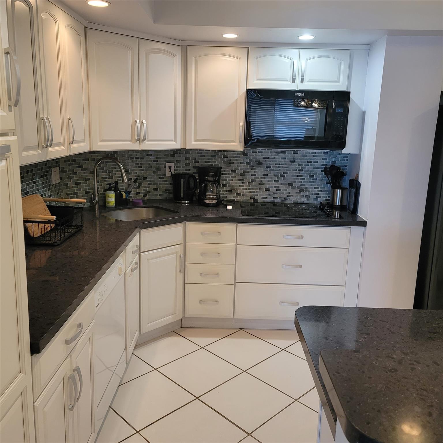 3800 Galt Ocean Dr 707