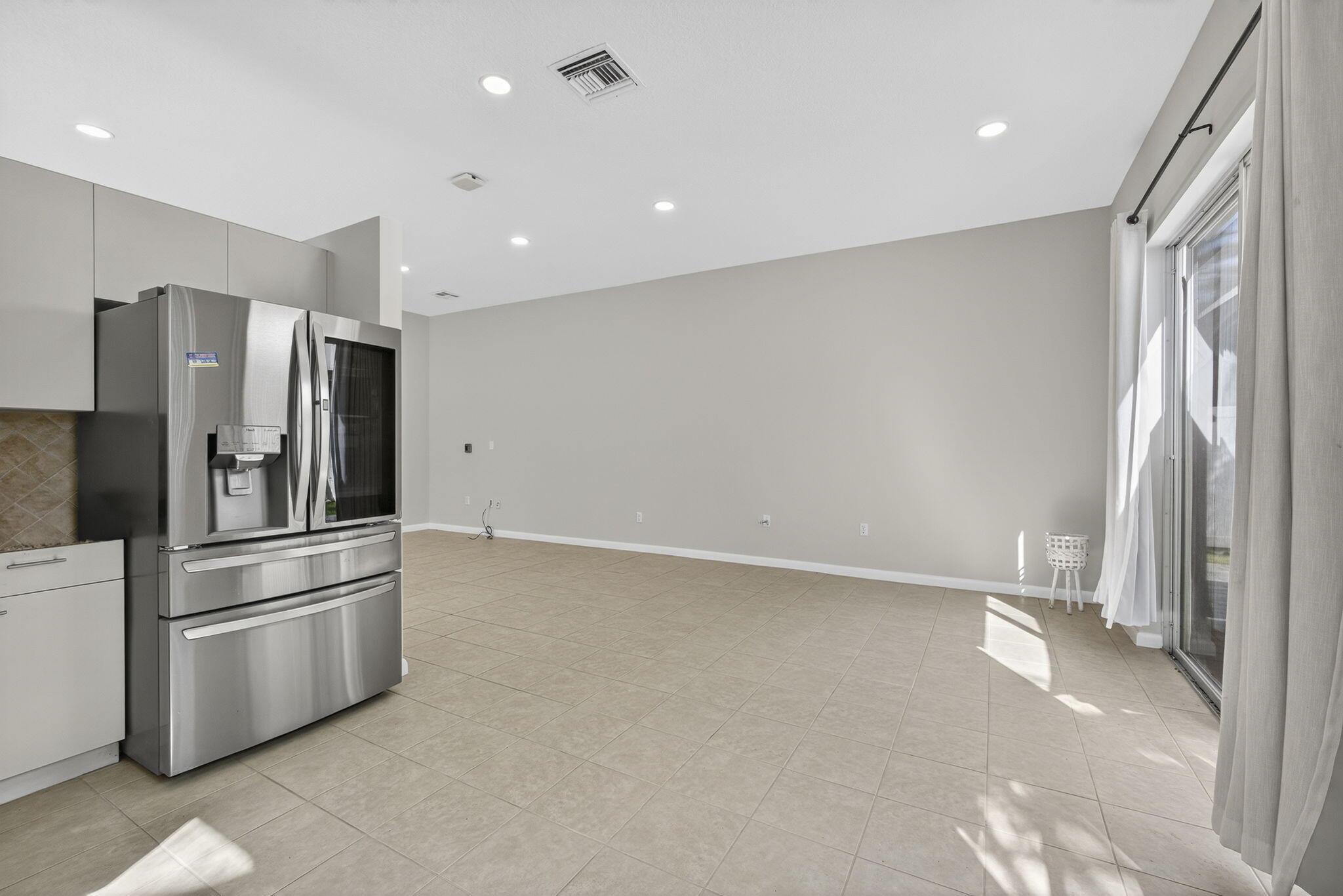 MADISON GREEN 1 PAR B - Residential