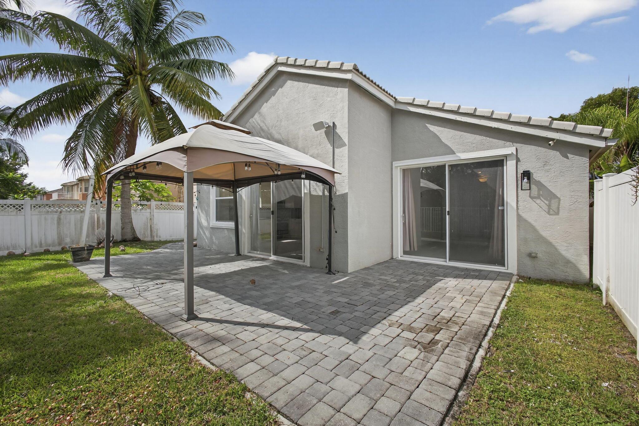 MADISON GREEN 1 PAR B - Residential