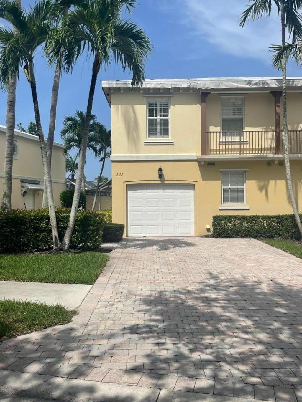 Photo of 217 Fortuna Drive, Palm Beach Gardens, FL 33410 (MLS # R11021338)