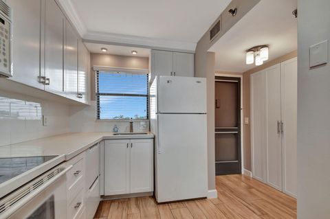 Tiny photo for 4640 W Lucerne Lakes Blvd Blvd W #502, Lake Worth, FL 33467 (MLS # B26021857)