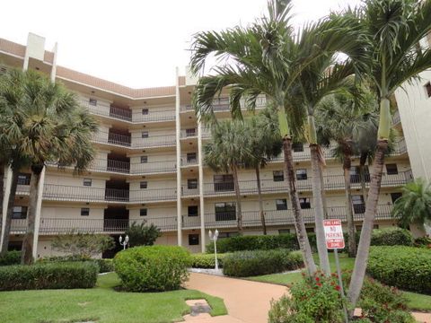 Tiny photo for 4640 W Lucerne Lakes Blvd Blvd W #502, Lake Worth, FL 33467 (MLS # B26021857)