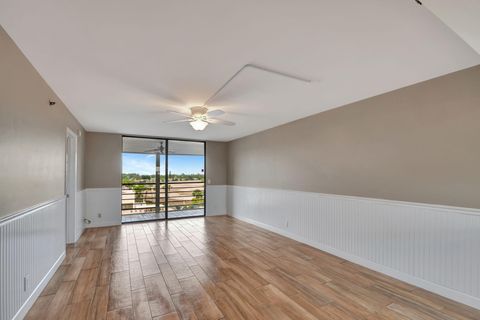 Tiny photo for 4640 W Lucerne Lakes Blvd Blvd W #502, Lake Worth, FL 33467 (MLS # B26021857)
