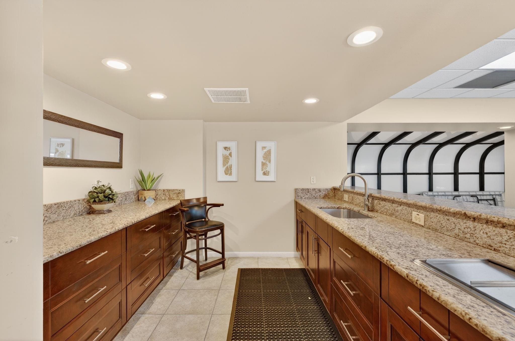 Island Club - Residential