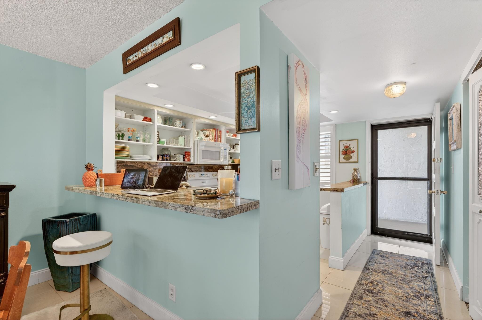 Island Club - Residential