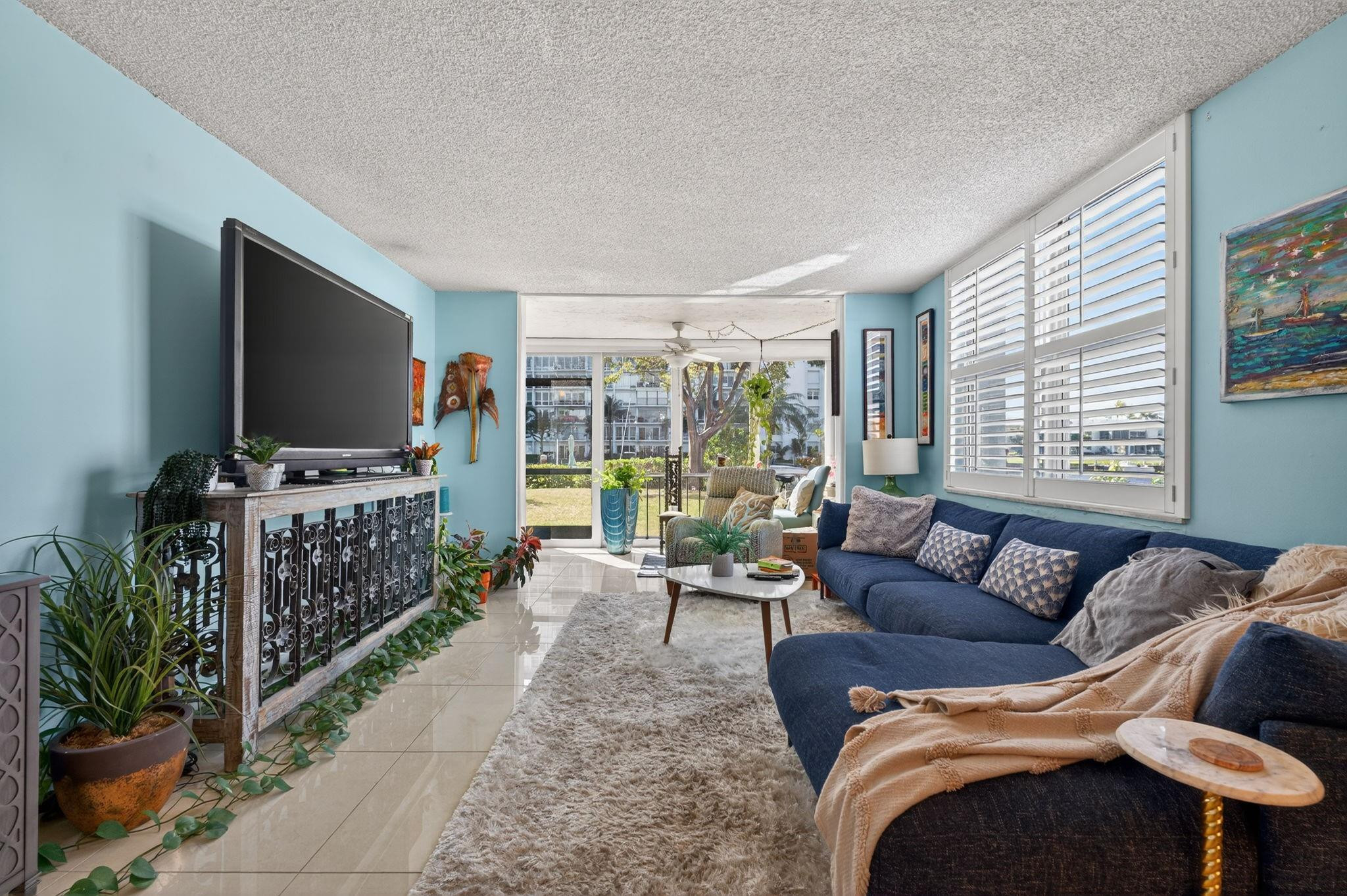 Island Club - Residential