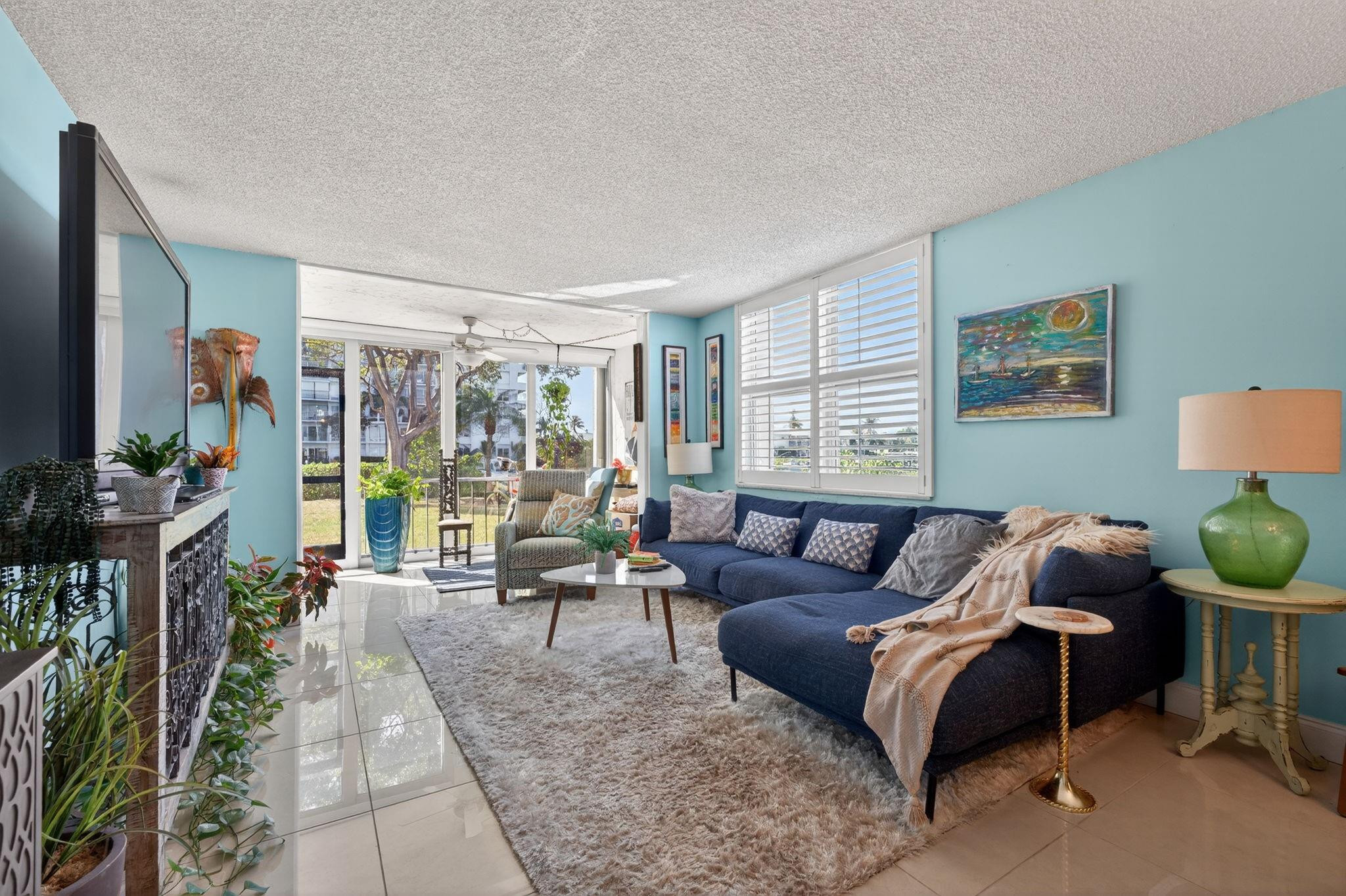 Island Club - Residential