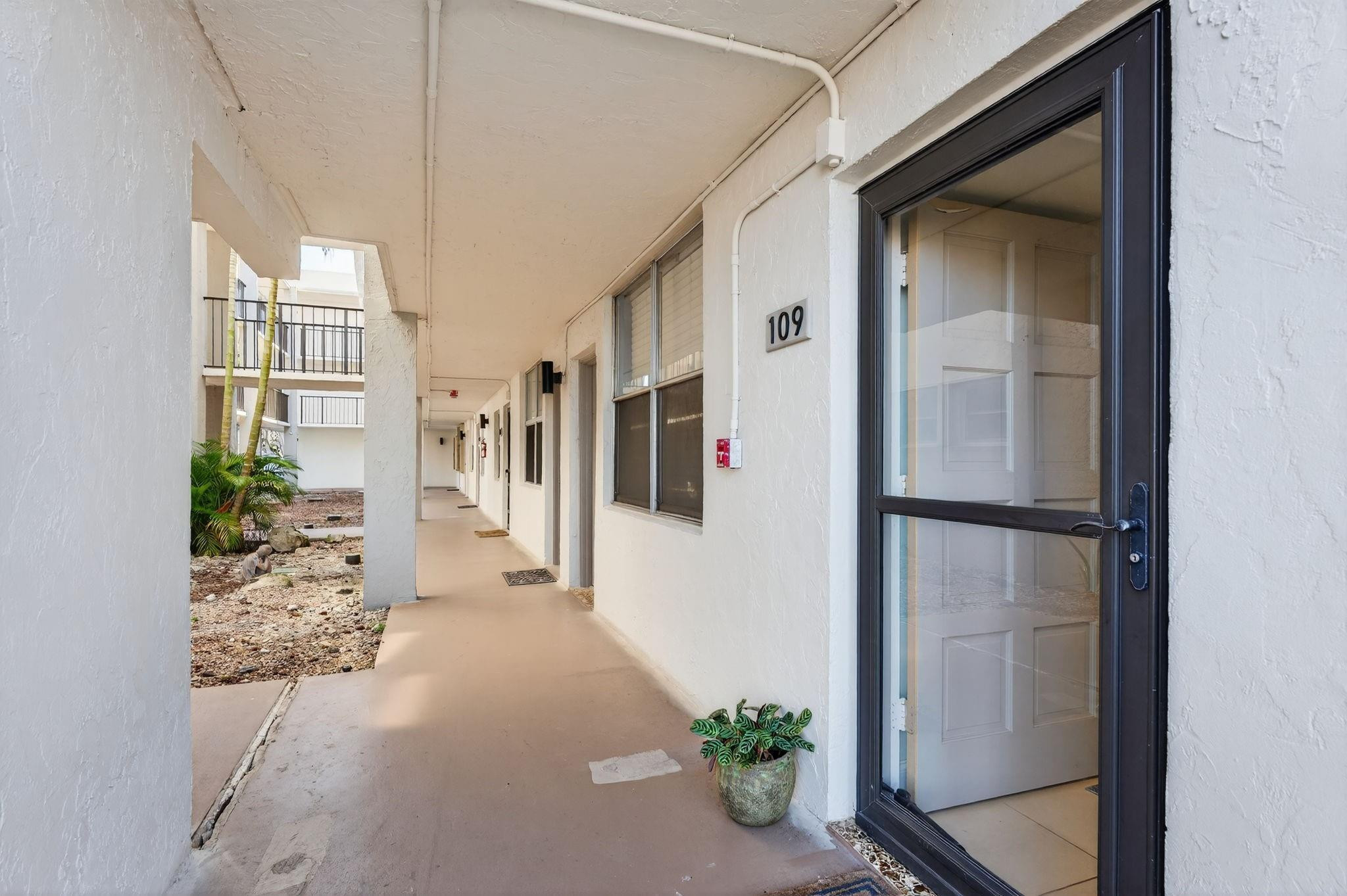 Island Club - Residential