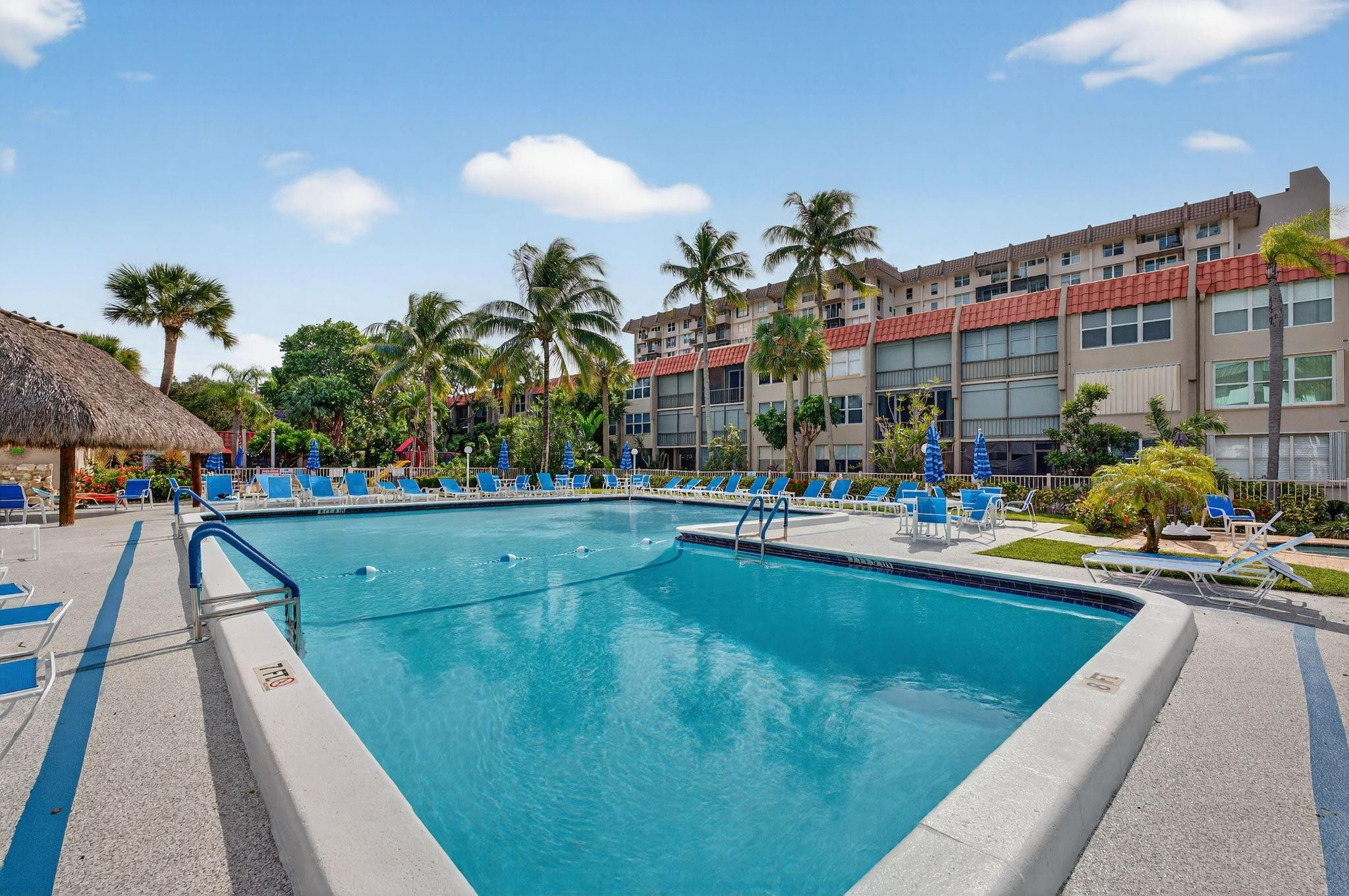 Island Club - Residential