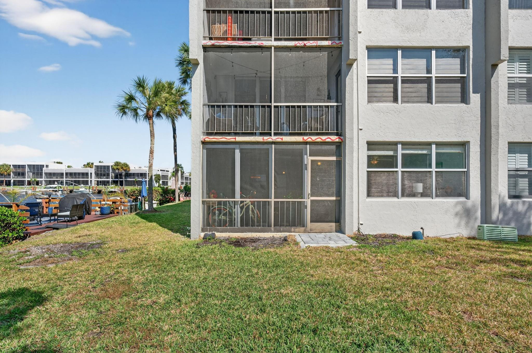 Island Club - Residential