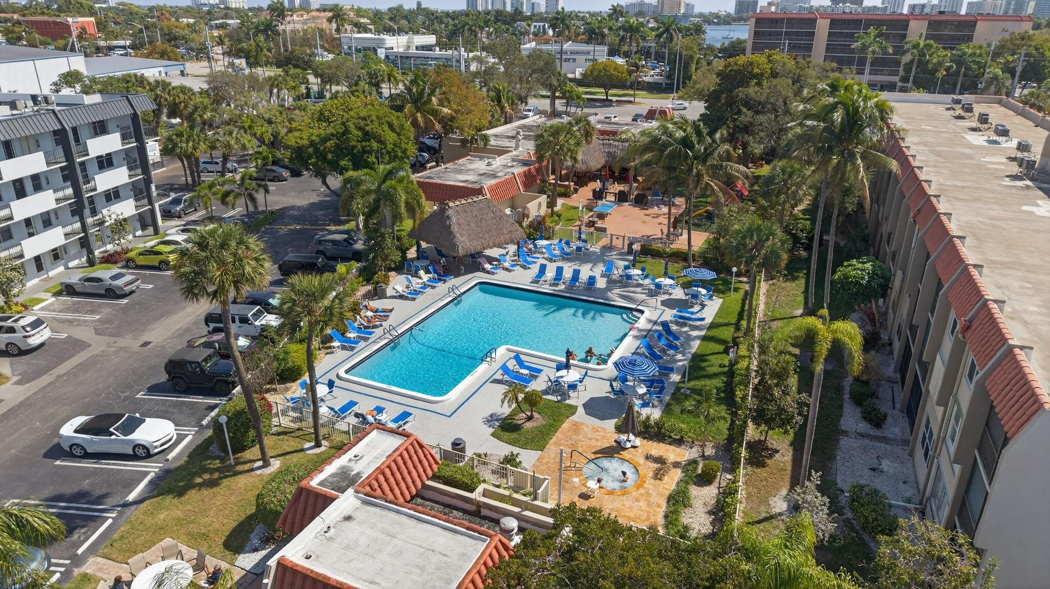 Island Club - Residential