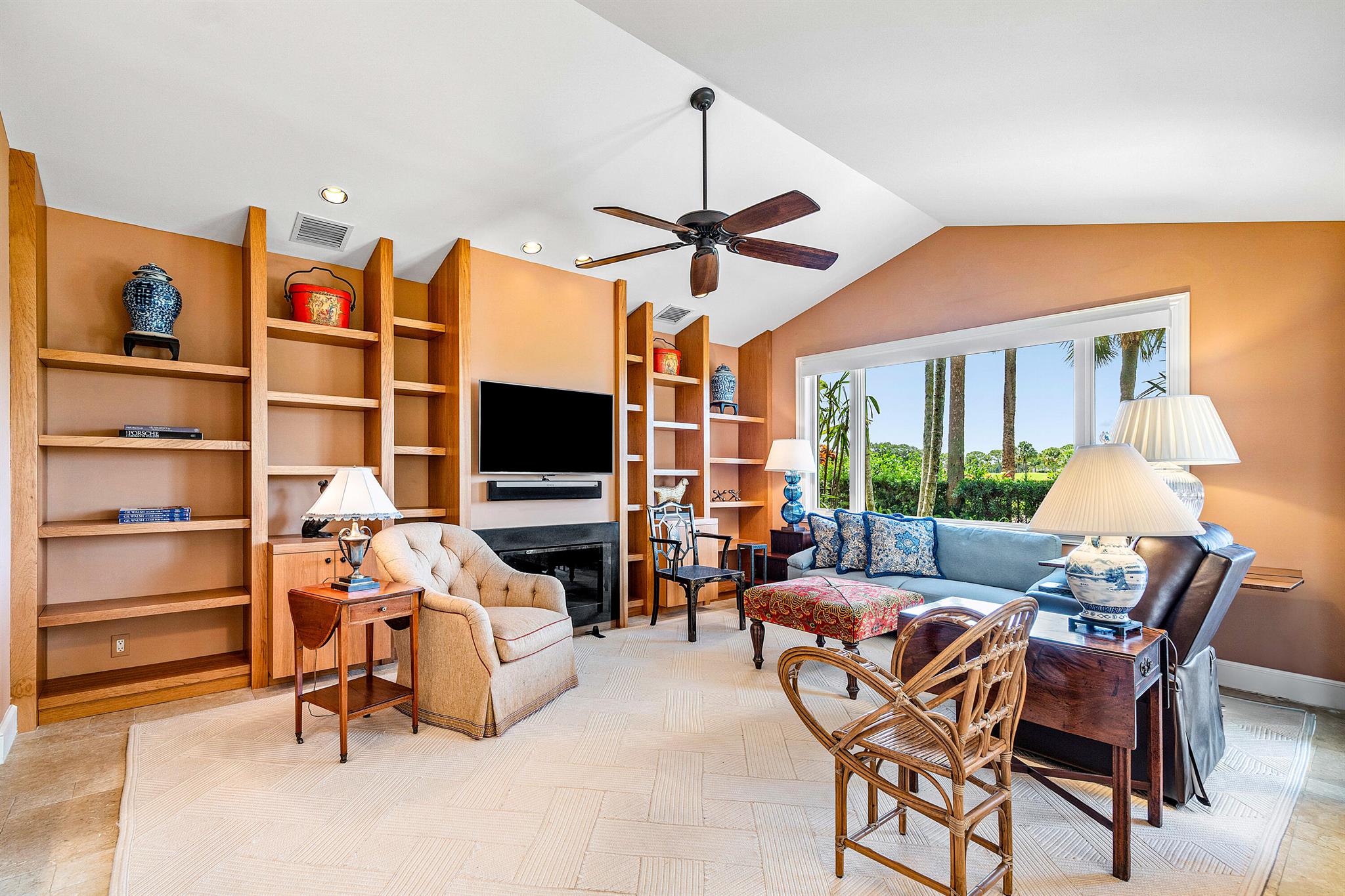 THE LOXAHATCHEE CLUB - Residential