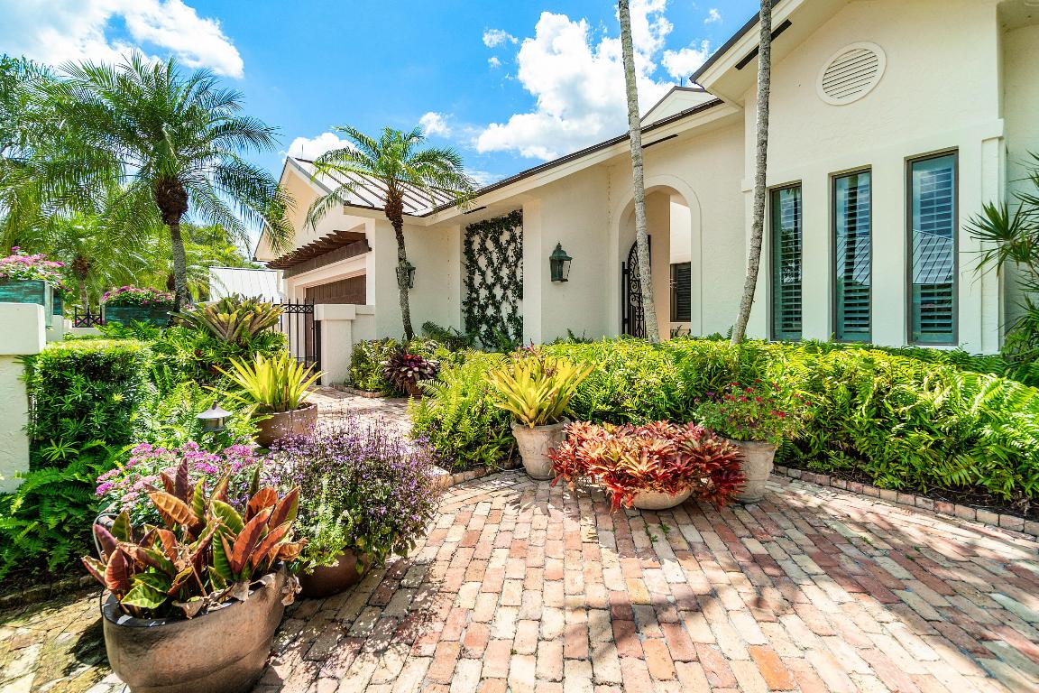 THE LOXAHATCHEE CLUB - Residential