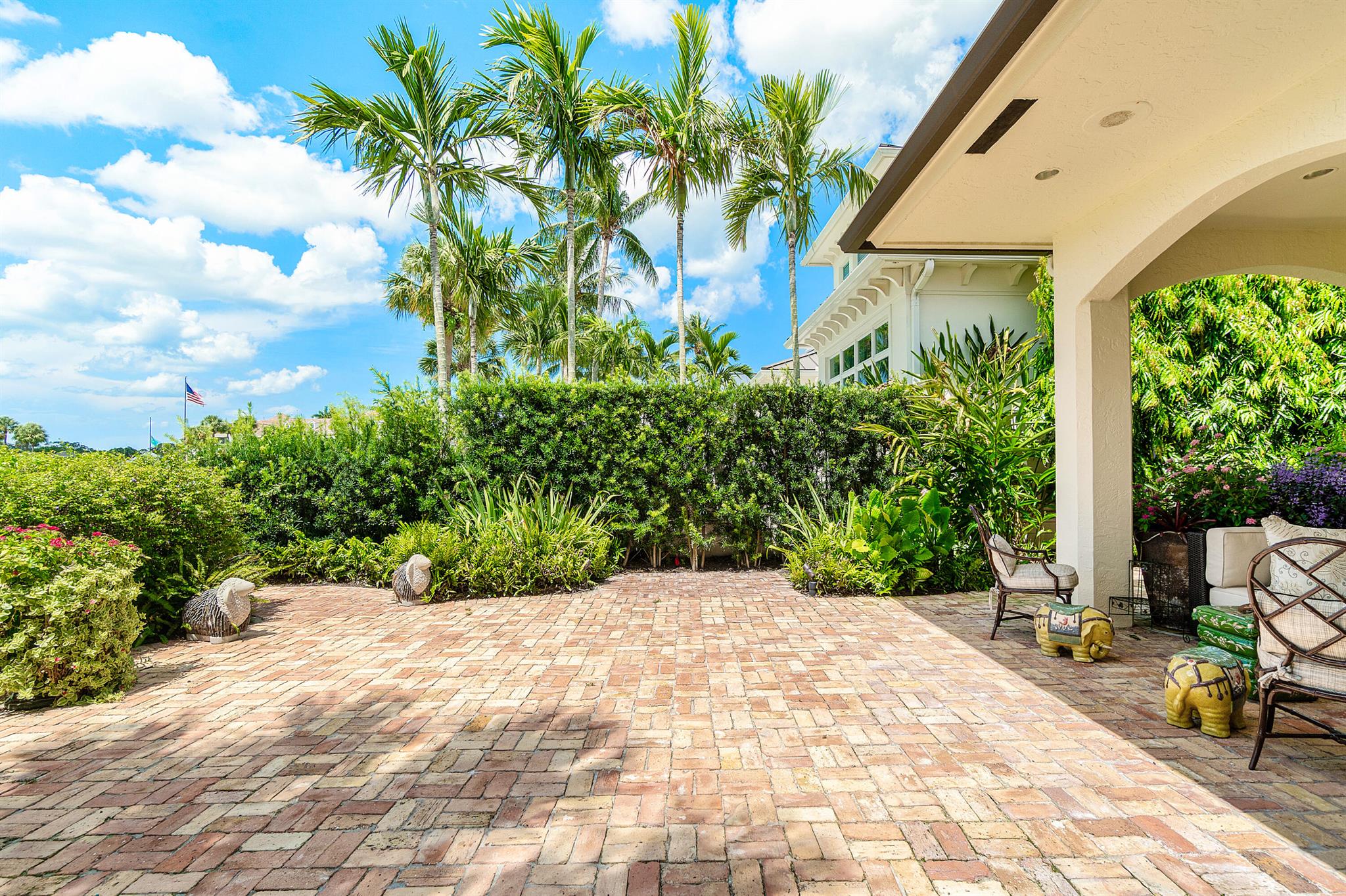THE LOXAHATCHEE CLUB - Residential