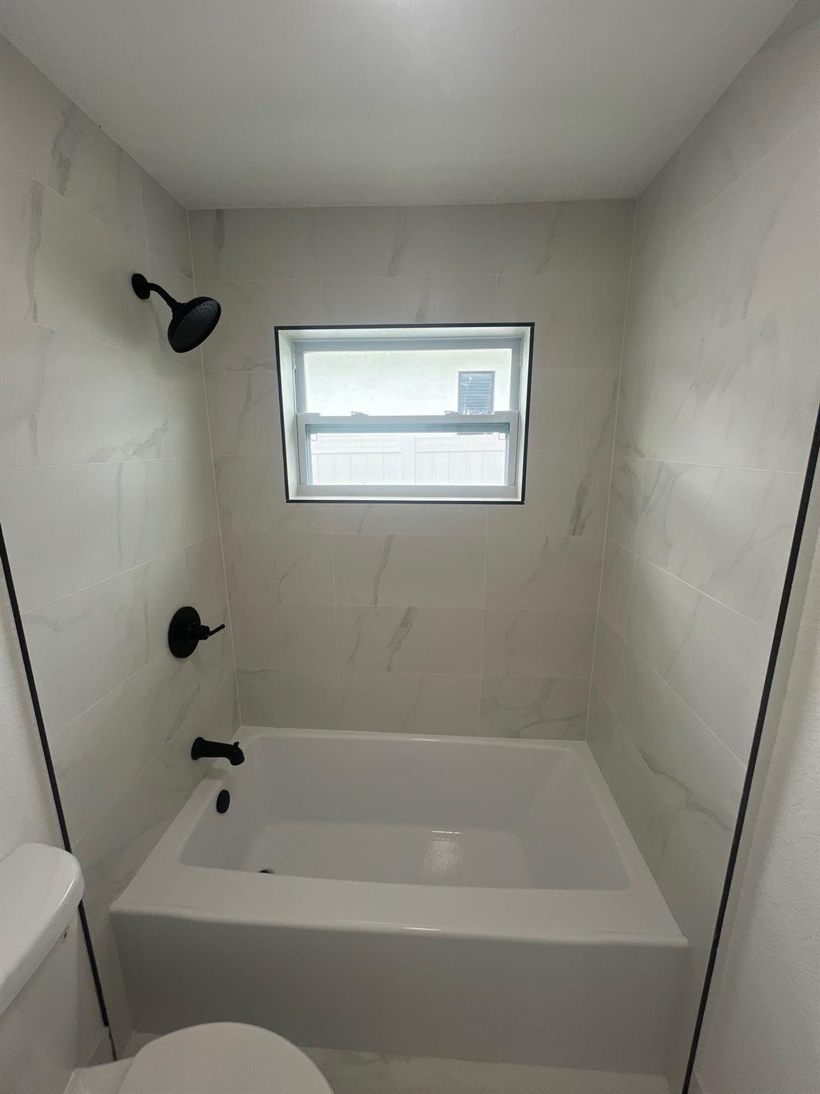 Acrehome Park 2nd Add - Residential Lease