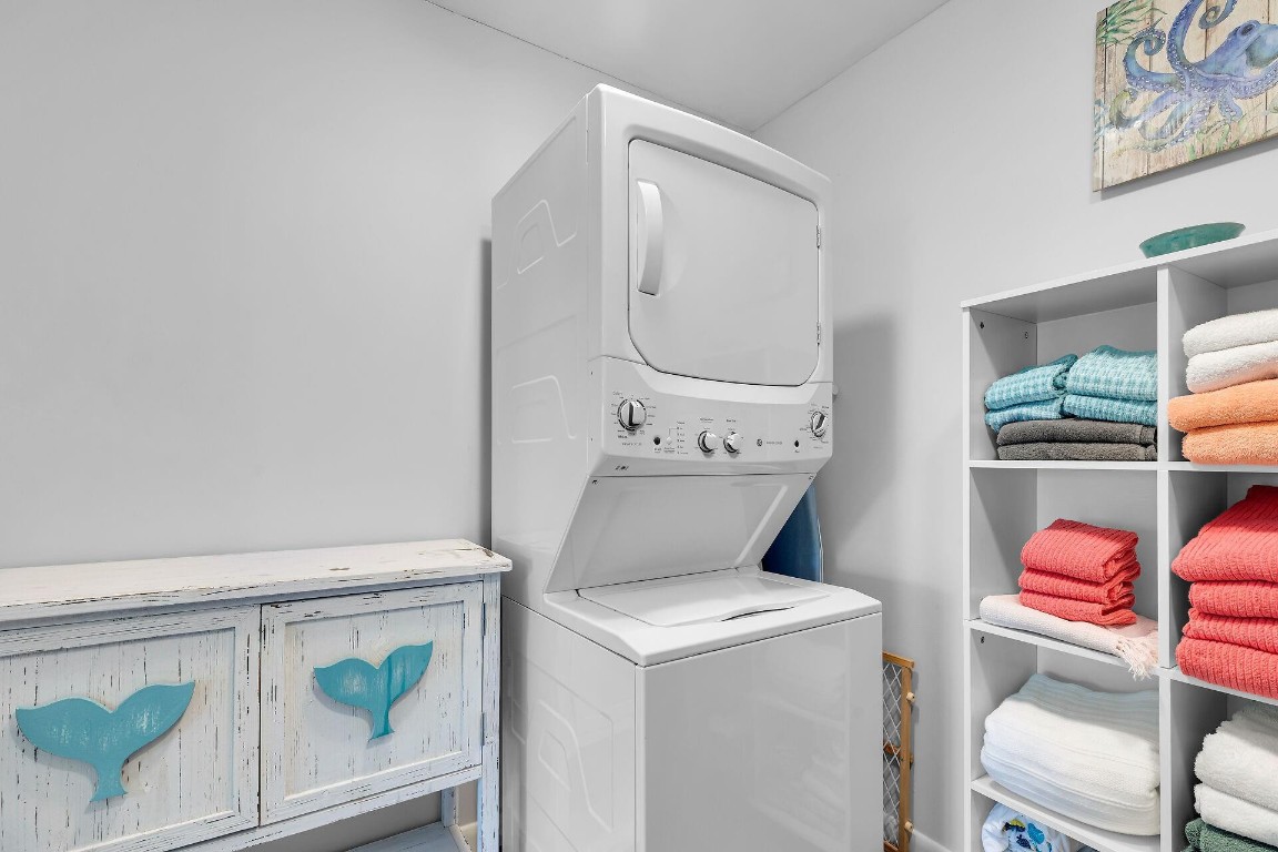 ROCK HARBOR CONDOMINIUM - Residential