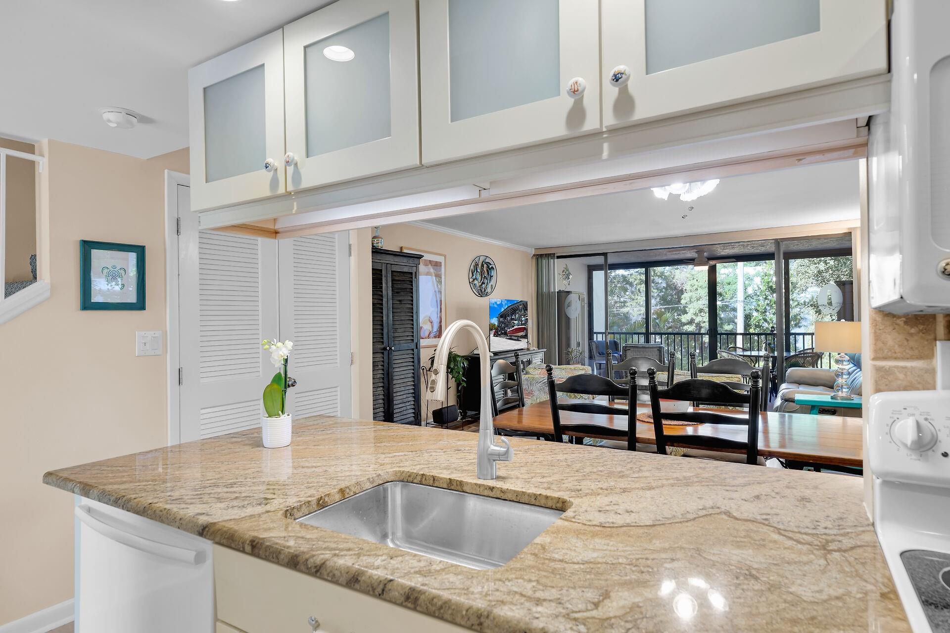 ROCK HARBOR CONDOMINIUM - Residential