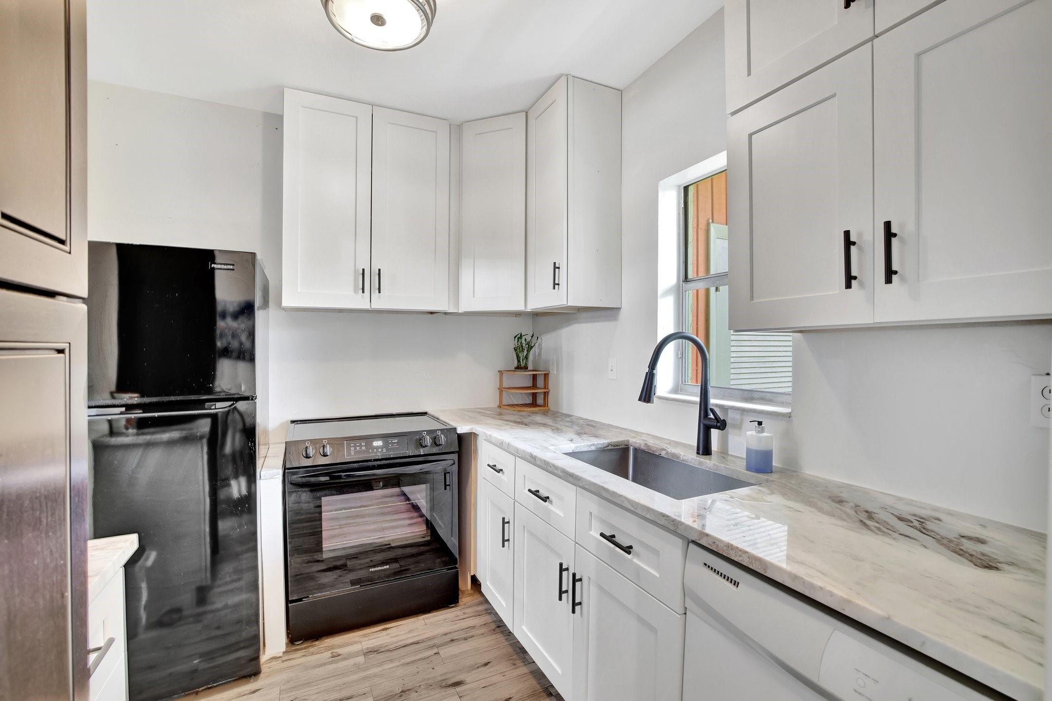 Bon Bini Condo - Residential