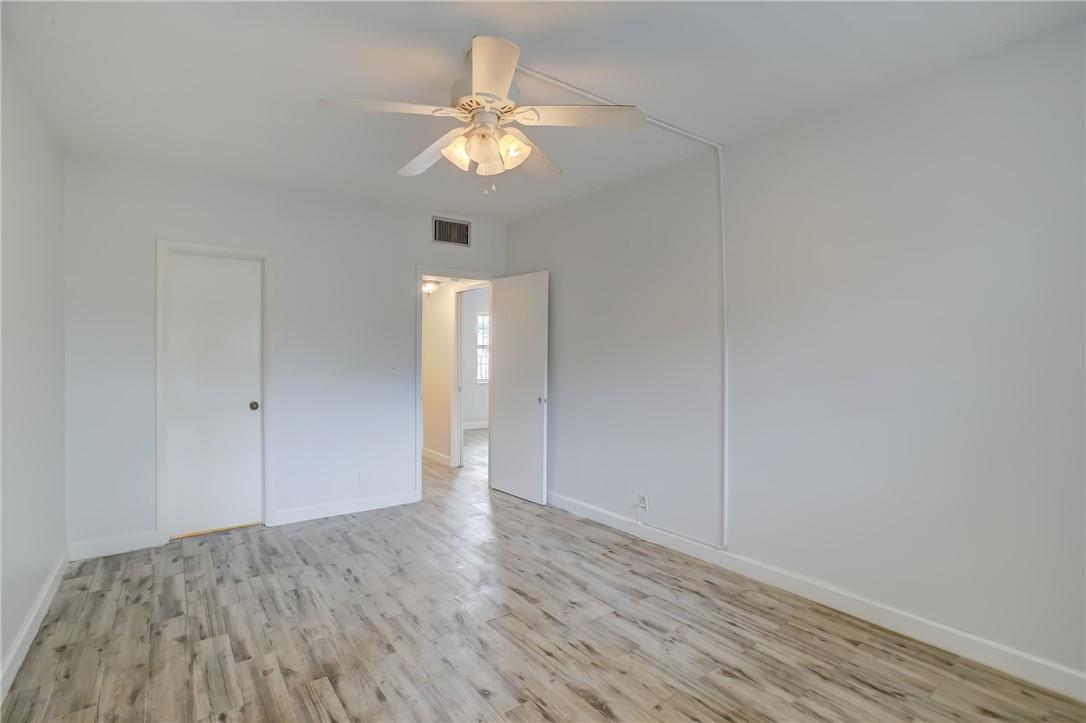 Bon Bini Condo - Residential