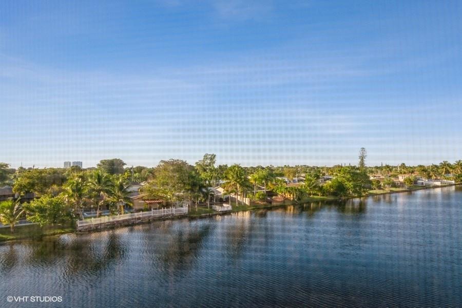 Sunrise Lakes phase 4 - Residential