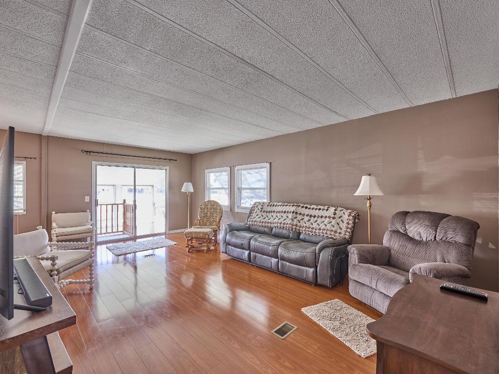 RIDGEWAY - Residential