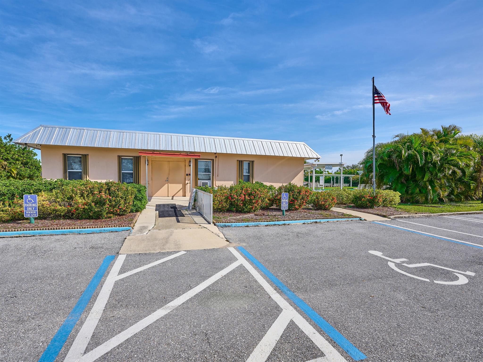 RIDGEWAY - Residential