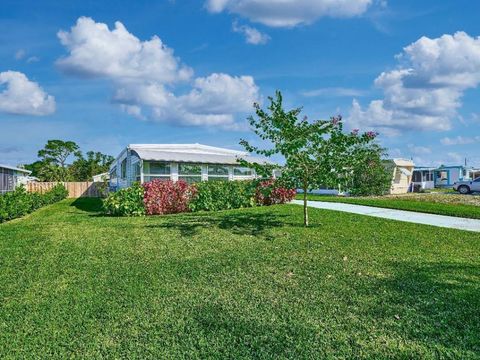 Treasure Coast Mobile Homes for Sale 99 7829 SE Eagle Avenue Hobe Sound FL 33455