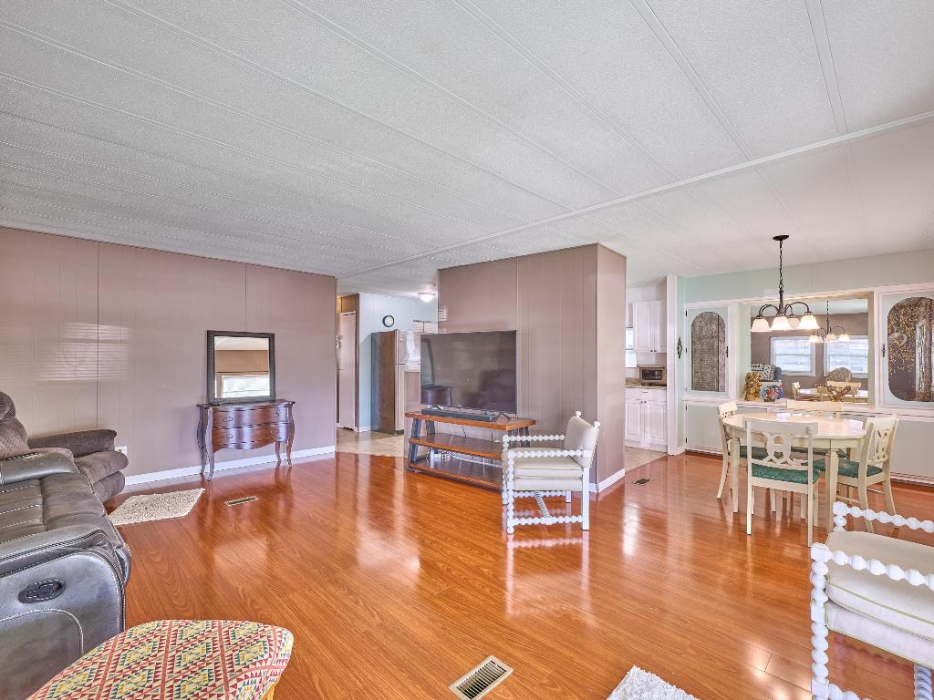 RIDGEWAY - Residential