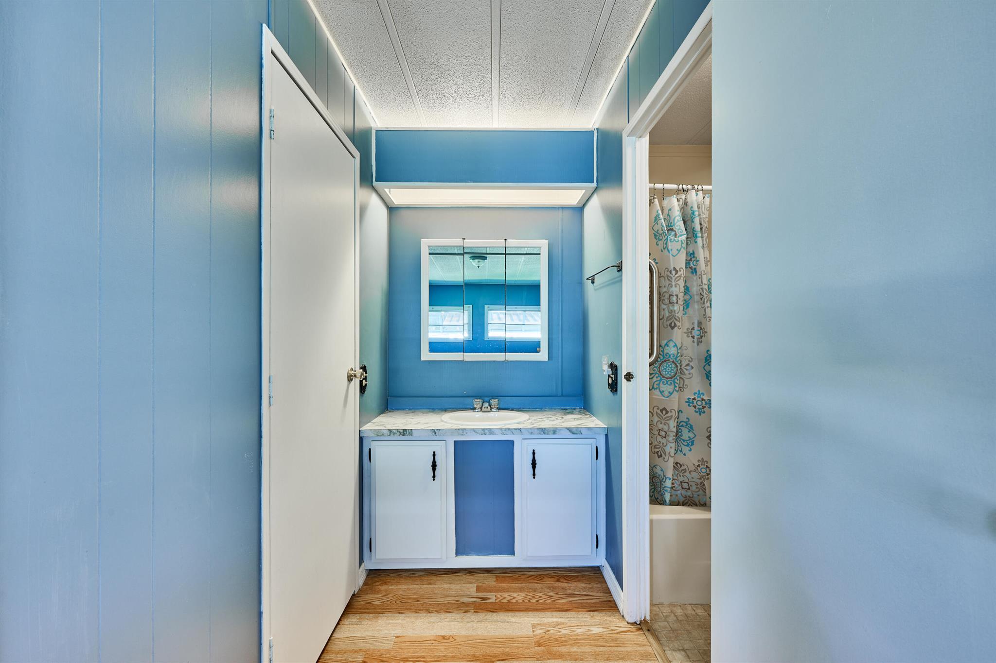 RIDGEWAY - Residential