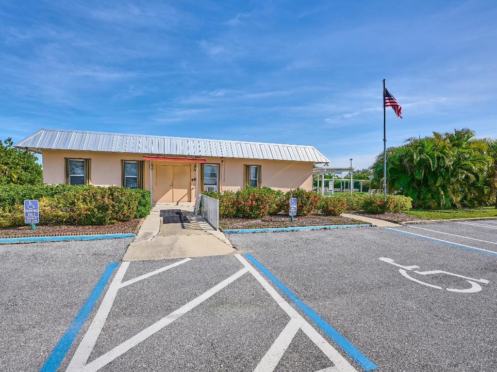 RIDGEWAY - Residential