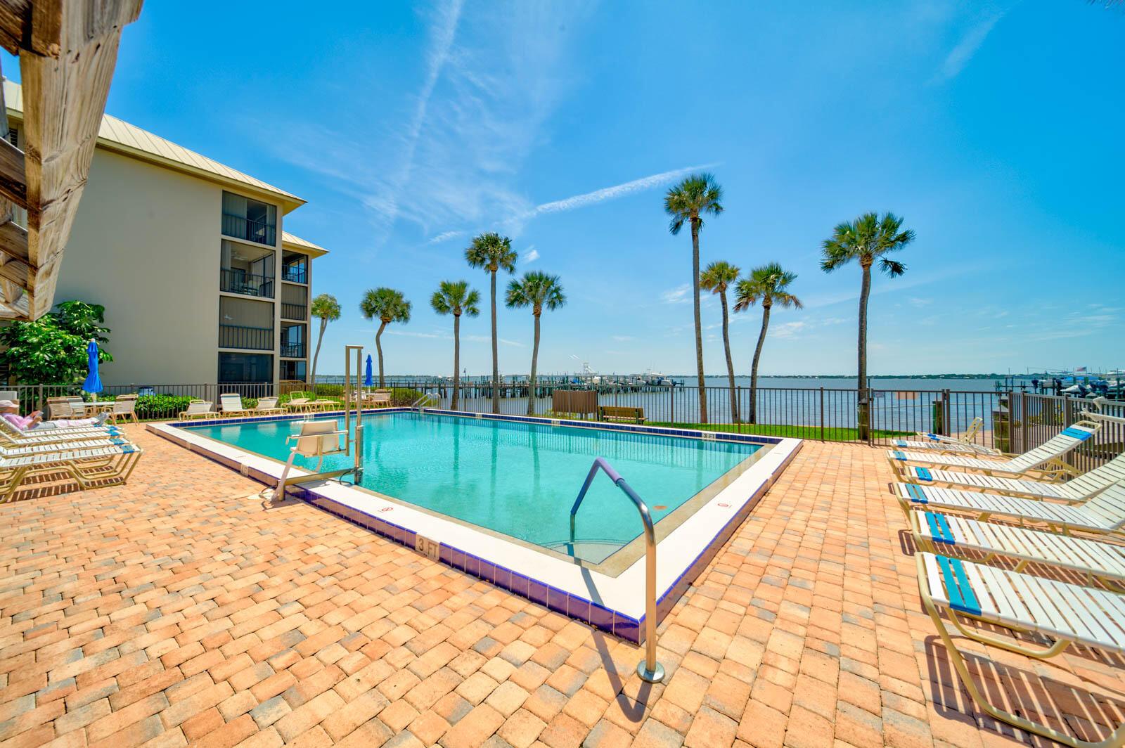 SANDPEBBLE - Residential