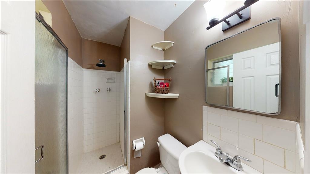 Lloyd Estates 25-47 B - Residential
